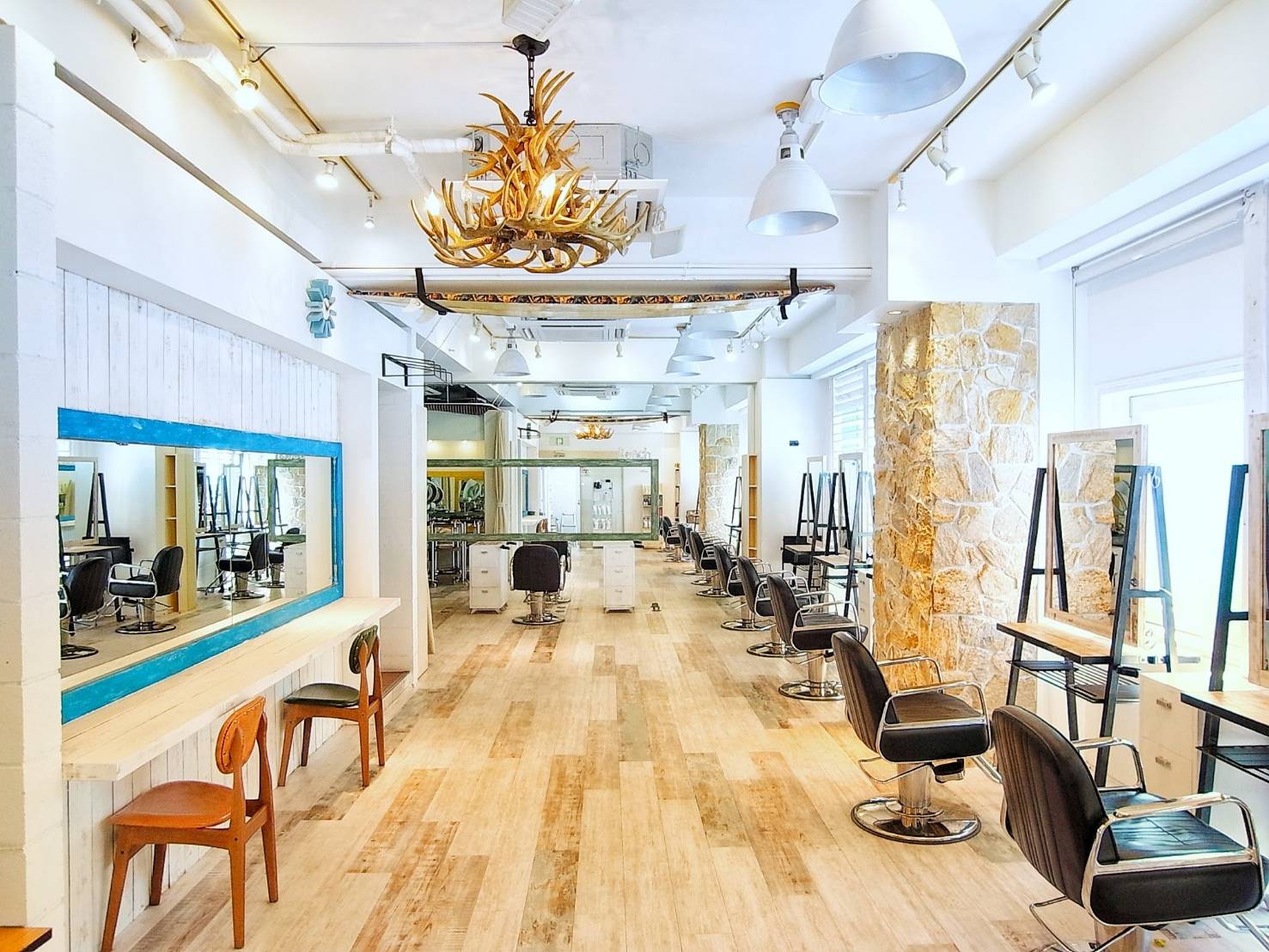 Natura Hair Salon in Omotesando image