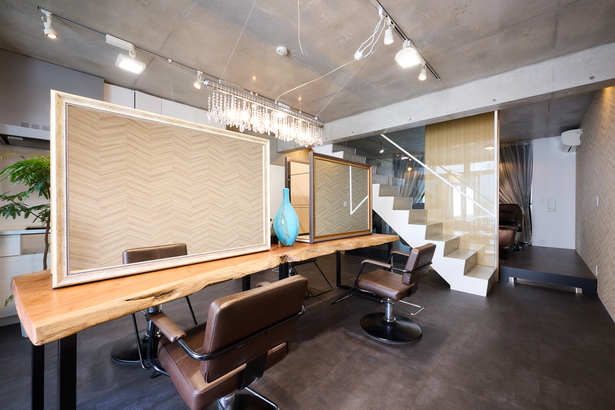 ARTEFACT Hair salon in Shinjuku